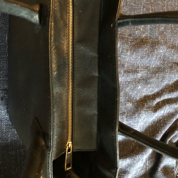 H&M Purse - Picture 3 of 5